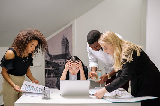 WHAT MAKES A GOOD PROJECT MANAGER